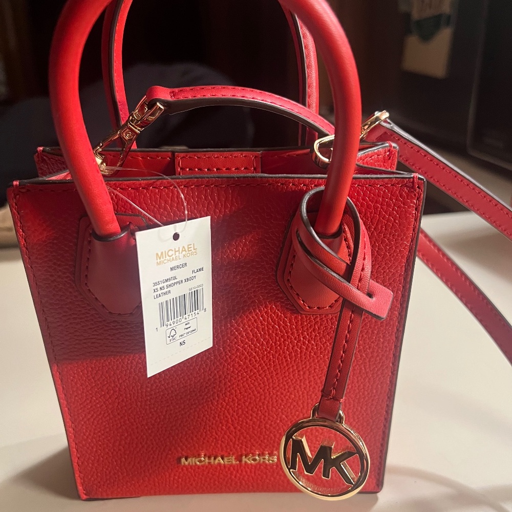 Nwt micheal kors purse